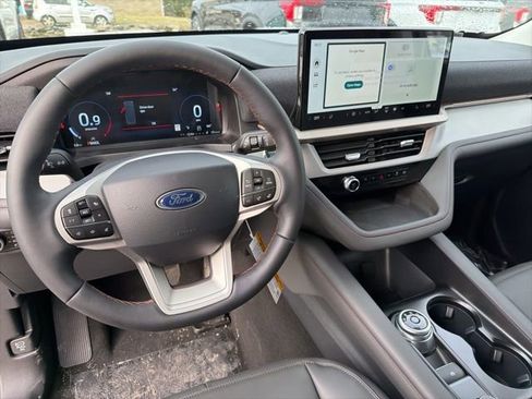 New 2026 Ford Explorer Active w/ Active Comfort Package image 15