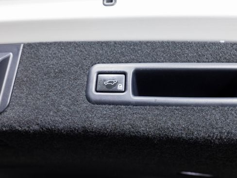 Used 2018 Lexus RX 350L Luxury image 23