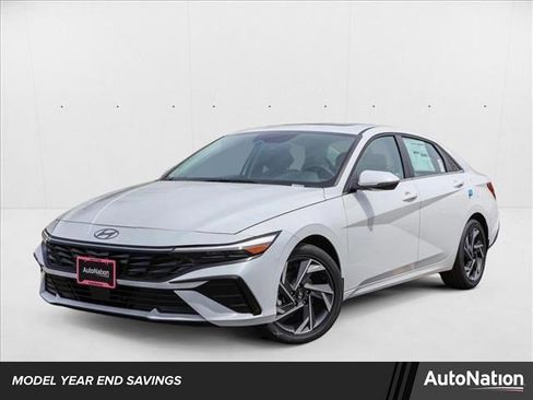 New 2025 Hyundai Elantra Limited image 1