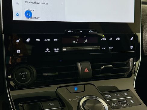 Used 2023 Subaru Solterra AWD image 23