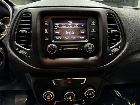 Used 2018 Jeep Compass Sport FWD image 24