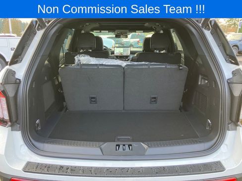 New 2026 Ford Explorer ST w/ Sun And Sound Package image 29