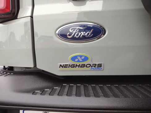 Used 2022 Ford Bronco Badlands image 39