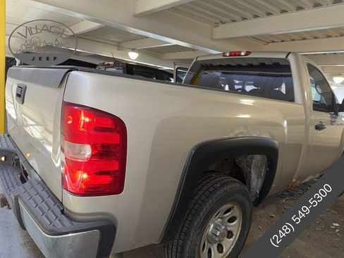 Used 2008 Chevrolet Silverado 1500 W/T RWD image 3