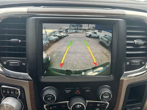 Used 2017 RAM 1500 Laramie w/ Convenience Group AWD/4WD image 31