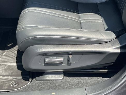 Used 2024 Honda HR-V EX-L image 19