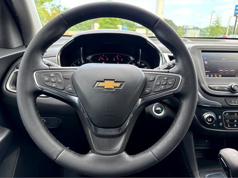 Used 2023 Chevrolet Equinox LT FWD image 11