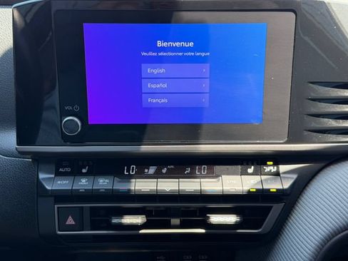 Used 2025 Toyota Camry SE w/ Convenience Package FWD image 14