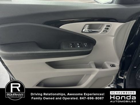 Used 2019 Honda Pilot Elite image 21