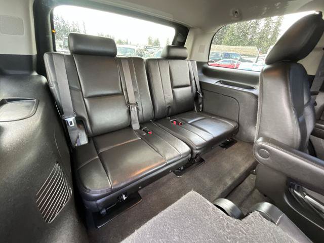 Used 2014 Cadillac Escalade Premium AWD/4WD image 17