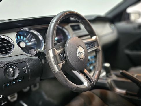 Used 2012 Ford Mustang Coupe RWD image 10