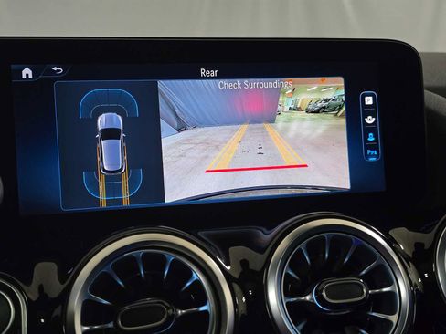 Certified 2025 Mercedes-Benz GLA 250 4MATIC image 28