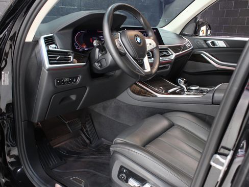 Used 2019 BMW X7 xDrive40i w/ Premium Package image 25