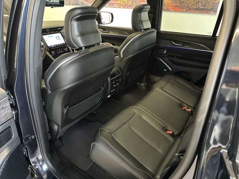 New 2024 Jeep Grand Cherokee Overland w/ Advanced Protech Group III image 22