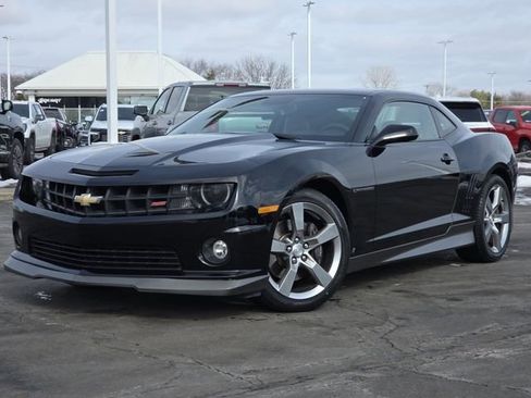 Used 2010 Chevrolet Camaro SS w/ LPO, Ground Effects Package image 2