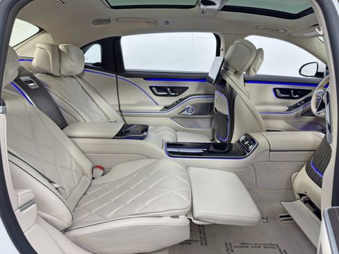 Used 2023 Mercedes-Benz Maybach S 680 4MATIC image 77