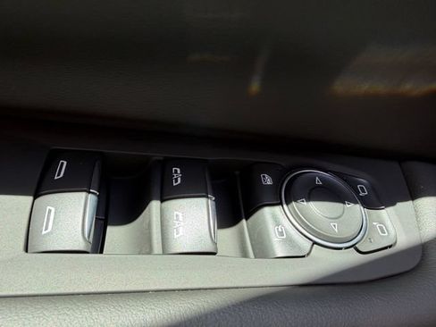 Used 2026 Chevrolet Tahoe Premier AWD/4WD image 23