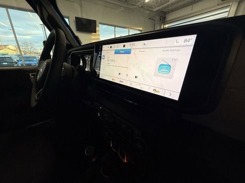 New 2026 Jeep Gladiator Sport image 17