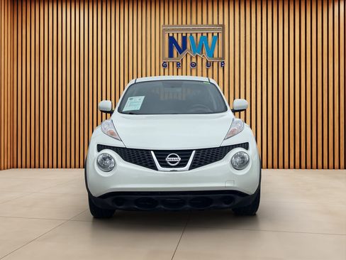 Used 2012 Nissan Juke SV image 2