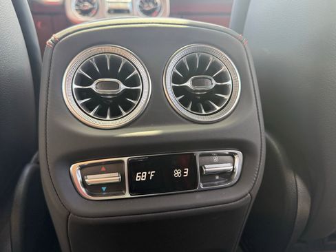 Used 2025 Mercedes-Benz G 63 AMG 4MATIC image 32