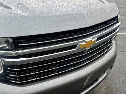 Used 2021 Chevrolet Tahoe LT w/ Luxury Package RWD image 14