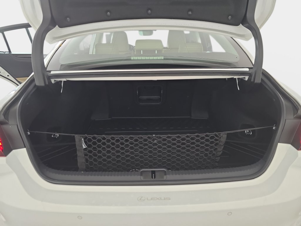 Used 2020 Lexus ES 350 w/ Premium Package FWD image 13