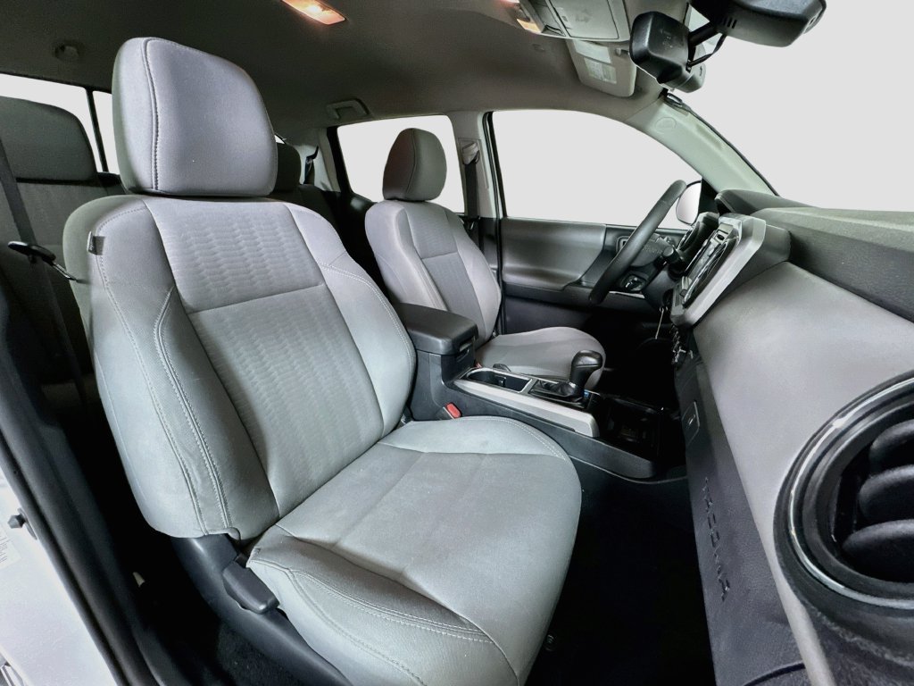 Used 2019 Toyota Tacoma SR5 AWD/4WD image 29