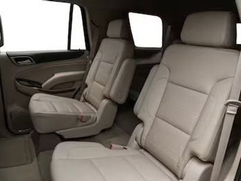 Used 2017 GMC Yukon XL Denali w/ Open Road Package AWD/4WD image 15