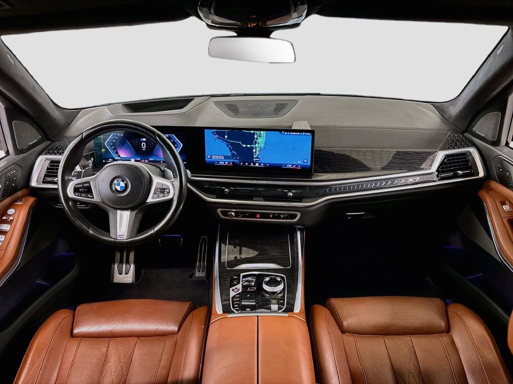 Used 2024 BMW X7 xDrive40i w/ Executive Package AWD/4WD image 9