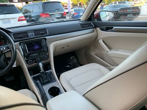 Used 2016 Volkswagen Passat 1.8T SE image 12