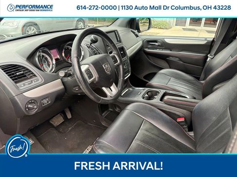 Used 2014 Dodge Grand Caravan R/T w/ Driver Convenience Group FWD image 12