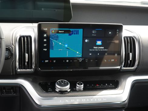New 2026 Ford Expedition Platinum AWD/4WD image 21