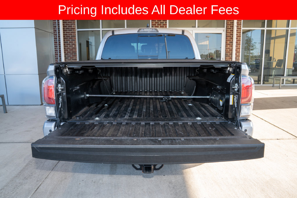 Used 2021 Toyota Tacoma Limited AWD/4WD image 5
