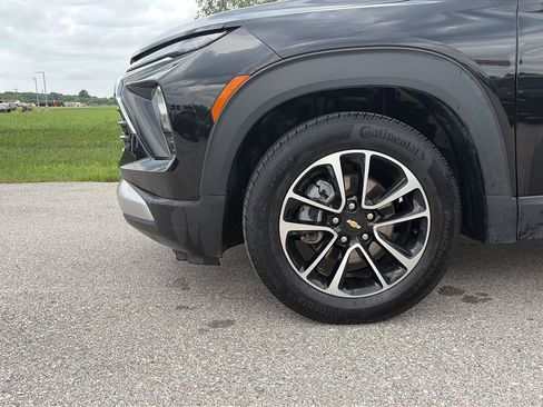 Used 2025 Chevrolet TrailBlazer LT FWD image 9