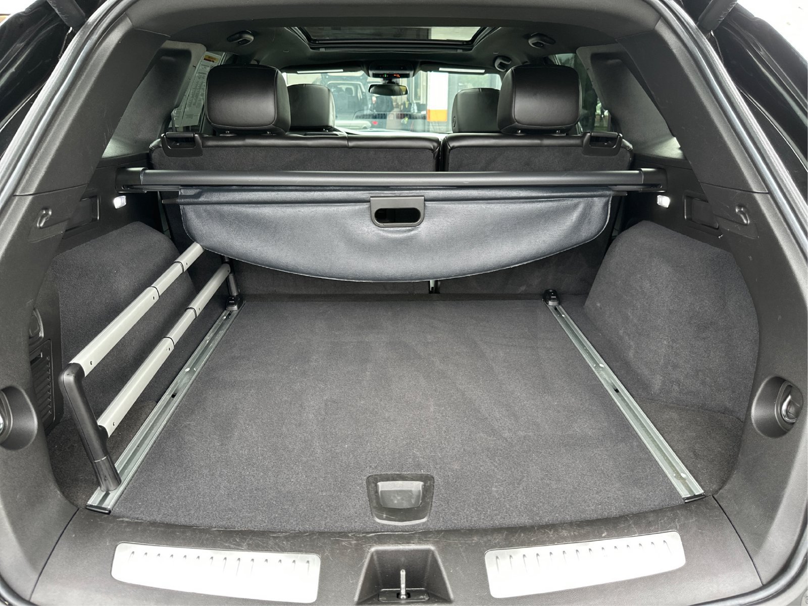 Certified 2025 Cadillac XT5 Premium Luxury AWD/4WD image 13