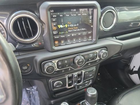 Used 2023 Jeep Wrangler Altitude image 44