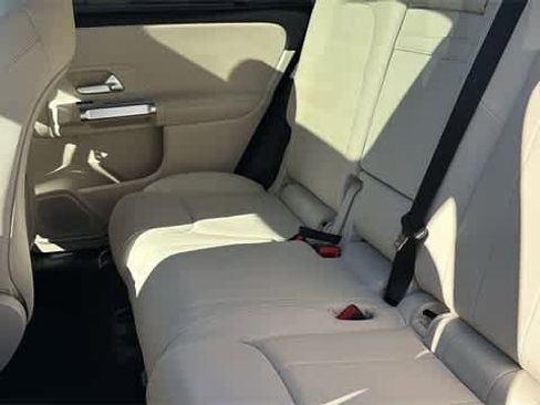 Certified 2025 Mercedes-Benz GLB 250 4MATIC image 85