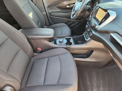 Certified 2022 GMC Terrain SLE w/ Driver Convenience Package image 14