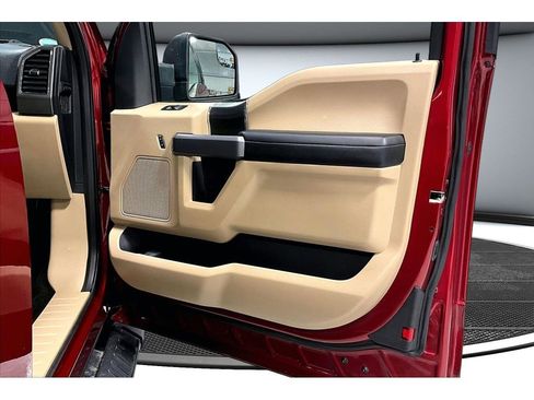 Used 2017 Ford F150 XLT w/ Trailer Tow Package AWD/4WD image 24
