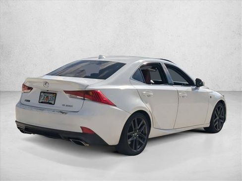 Used 2017 Lexus IS 200t image 5