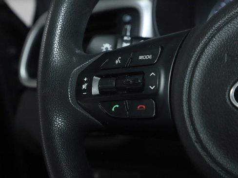 Used 2018 Kia Sorento LX image 22