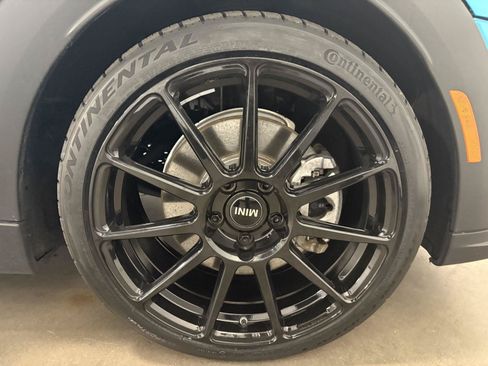 Used 2024 MINI Cooper S FWD image 43