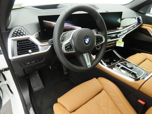 New 2026 BMW X5 xDrive40i w/ M Sport Package image 9