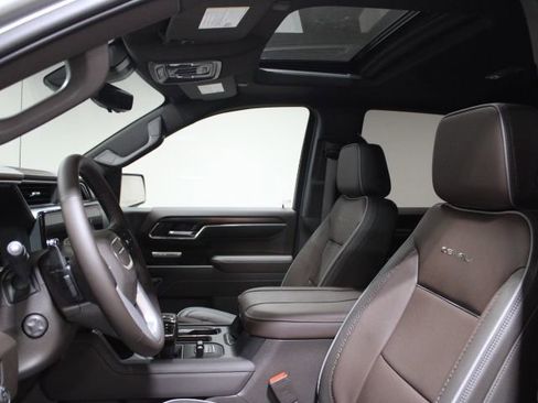 New 2026 GMC Sierra 1500 Denali AWD/4WD image 4