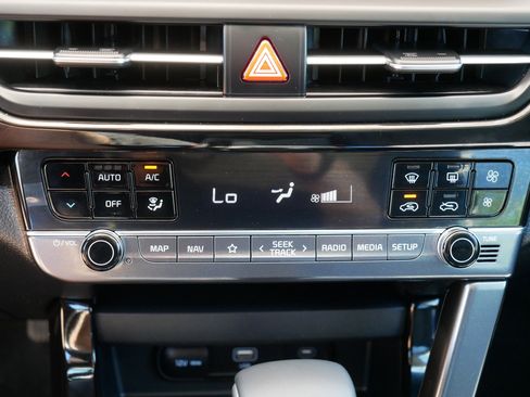 Certified 2025 Kia Seltos S AWD/4WD image 23