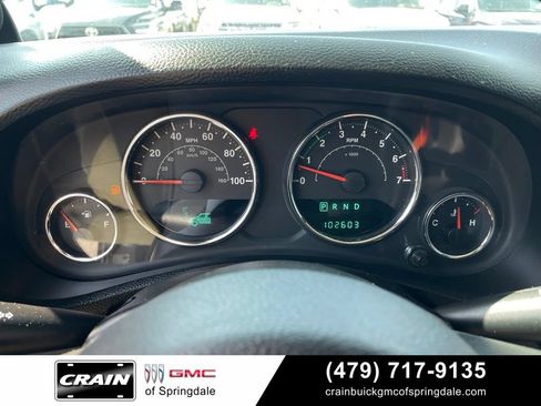 Used 2013 Jeep Wrangler Unlimited Sahara w/ Connectivity Group AWD/4WD image 15