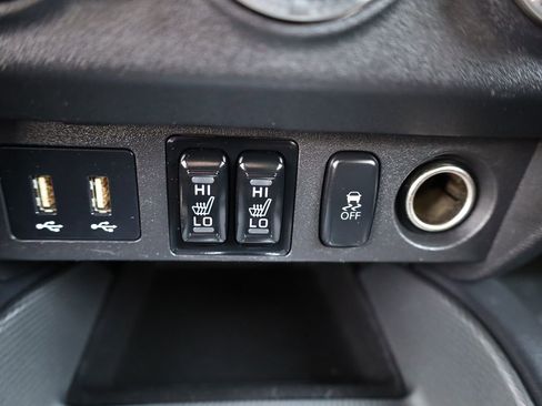 Used 2020 Mitsubishi Outlander Sport ES image 28