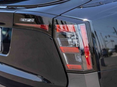 New 2026 Nissan Kicks SV image 8