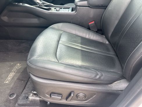 Used 2023 Kia Sorento S w/ Panoramic Sunroof Package image 9