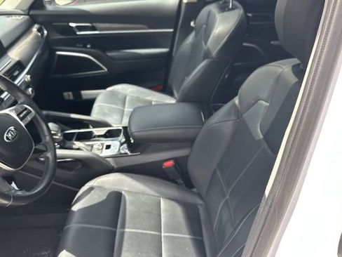 Certified 2021 Kia Telluride EX w/ EX Premium Package image 18